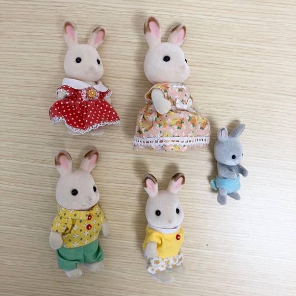 Calico Critter Rabbit Family - Picture 2 of 3